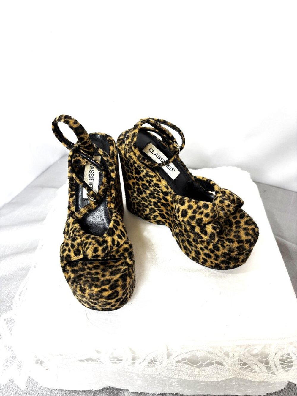 Classified Leopard Fur Platform Shoes 60’s – 70’s style Vintage Sz 6.5